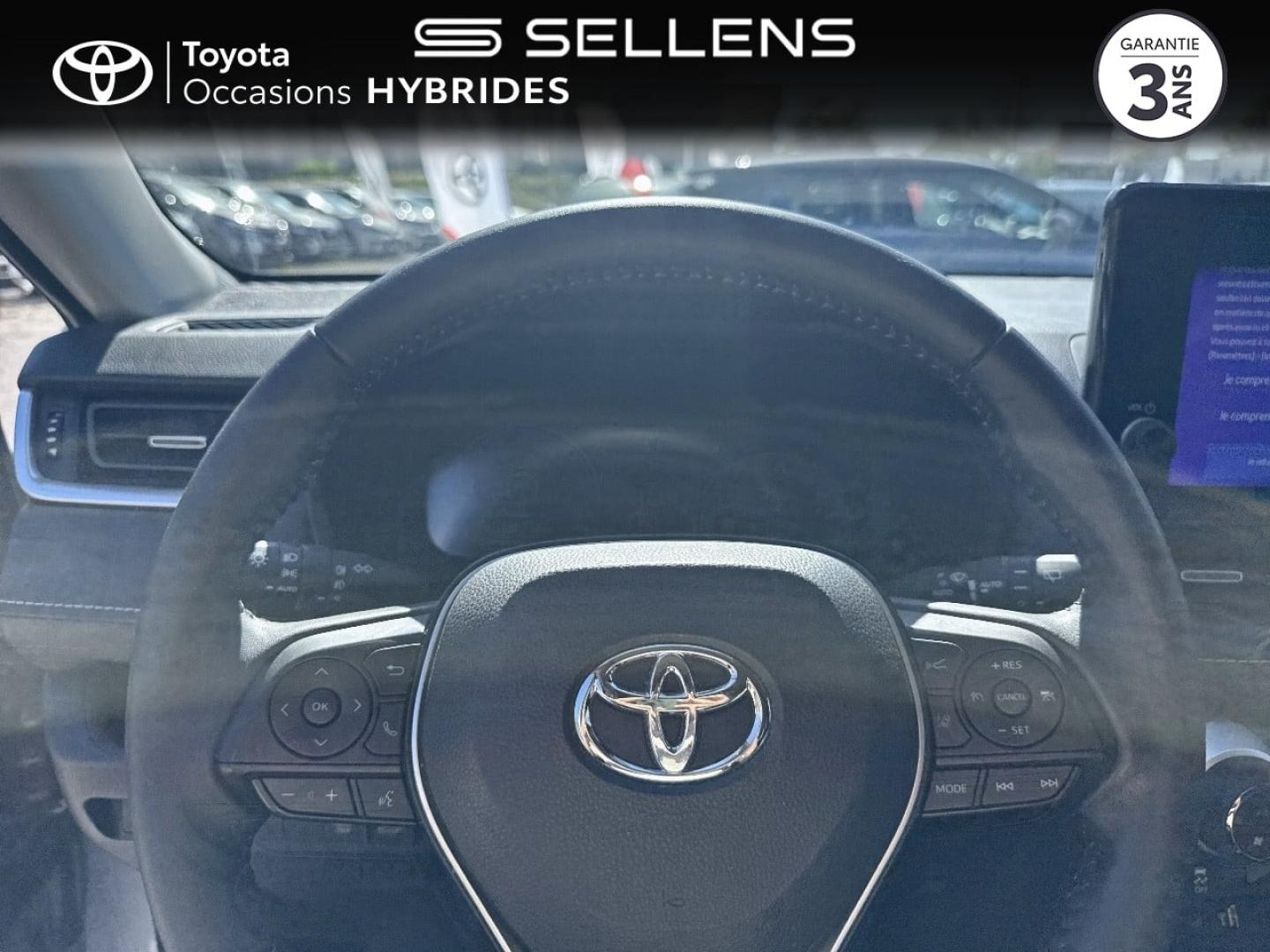 TOYOTA RAV4 2.5 Hybride 218ch Dynamic 2WD MY23 - photo 13