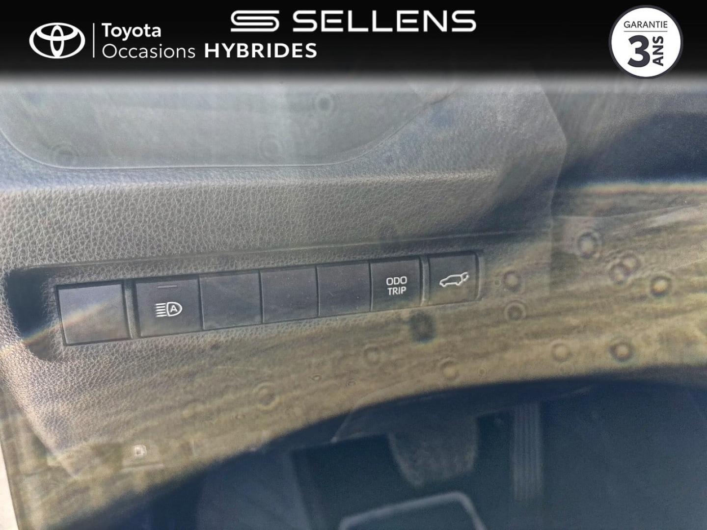TOYOTA RAV4 2.5 Hybride 218ch Dynamic 2WD MY23 - photo 19