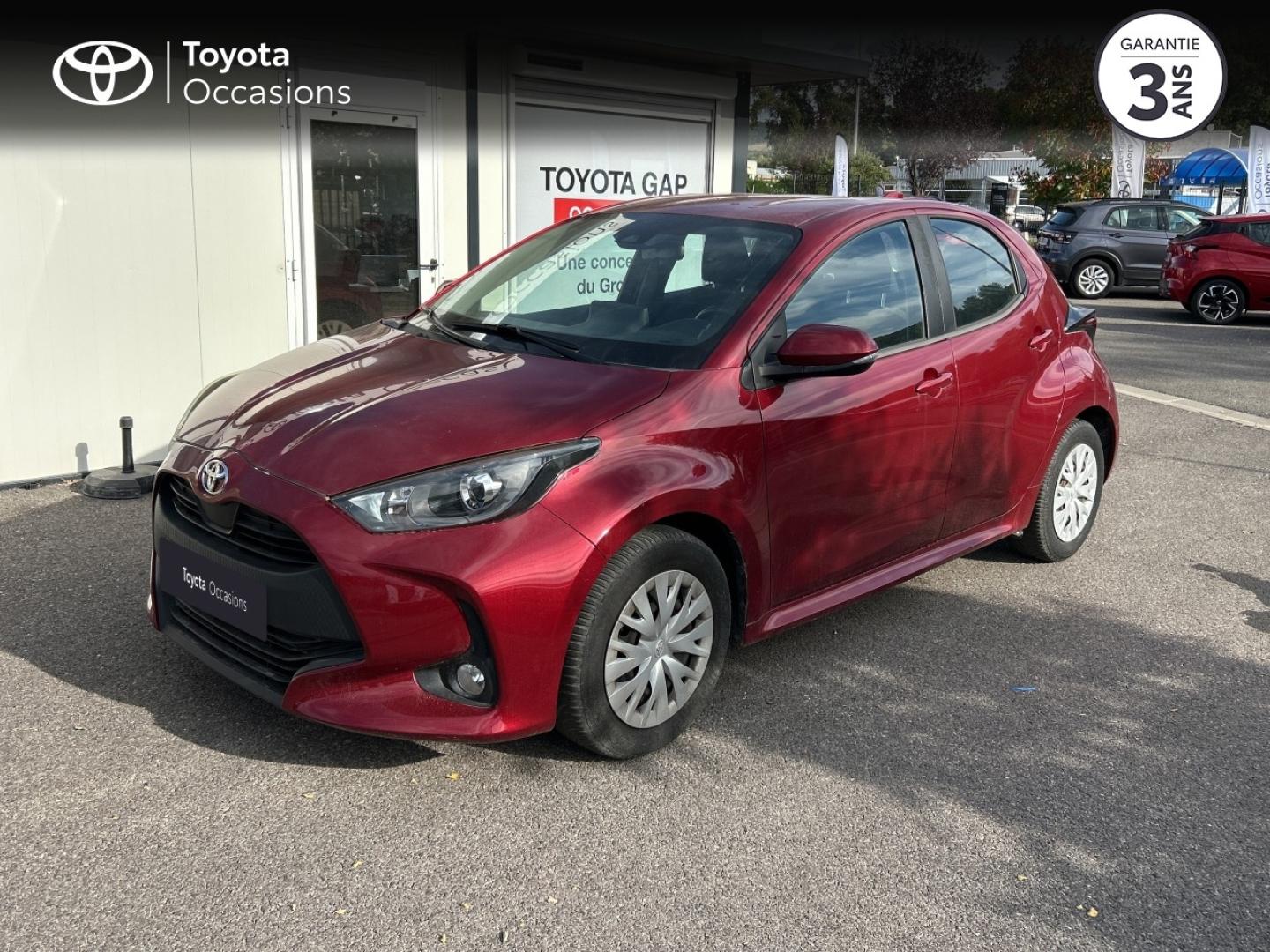 Photo TOYOTA Yaris 70 VVT-i Dynamic Business 5p MY21