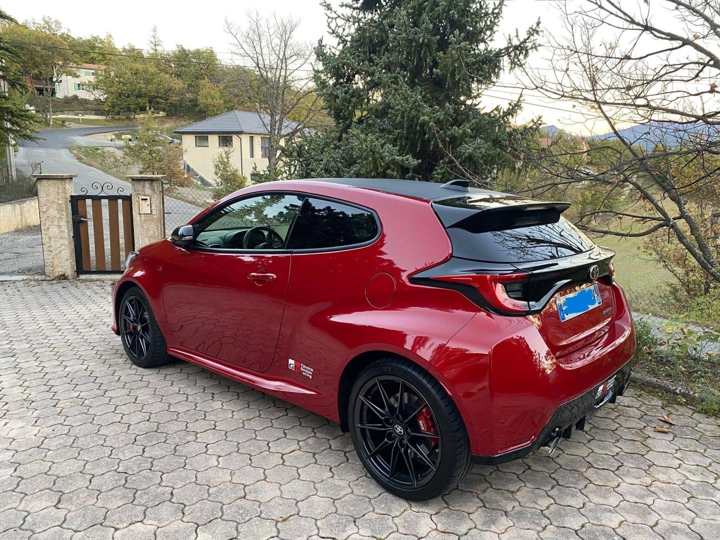 TOYOTA Yaris 1.6 GR 261ch Track 3p 4WD - photo 3