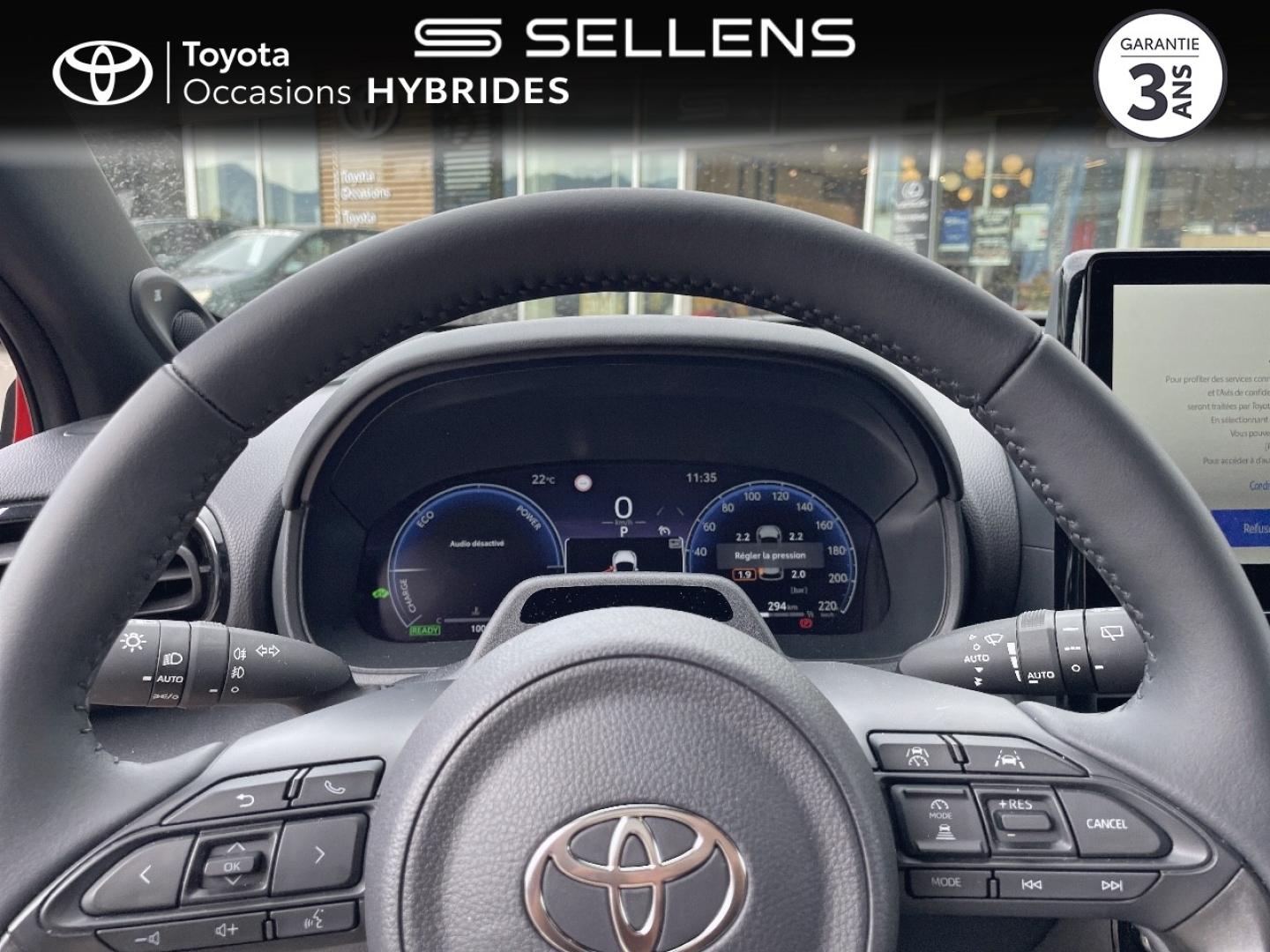 TOYOTA Yaris 130h Collection 5p MY26 - photo 13