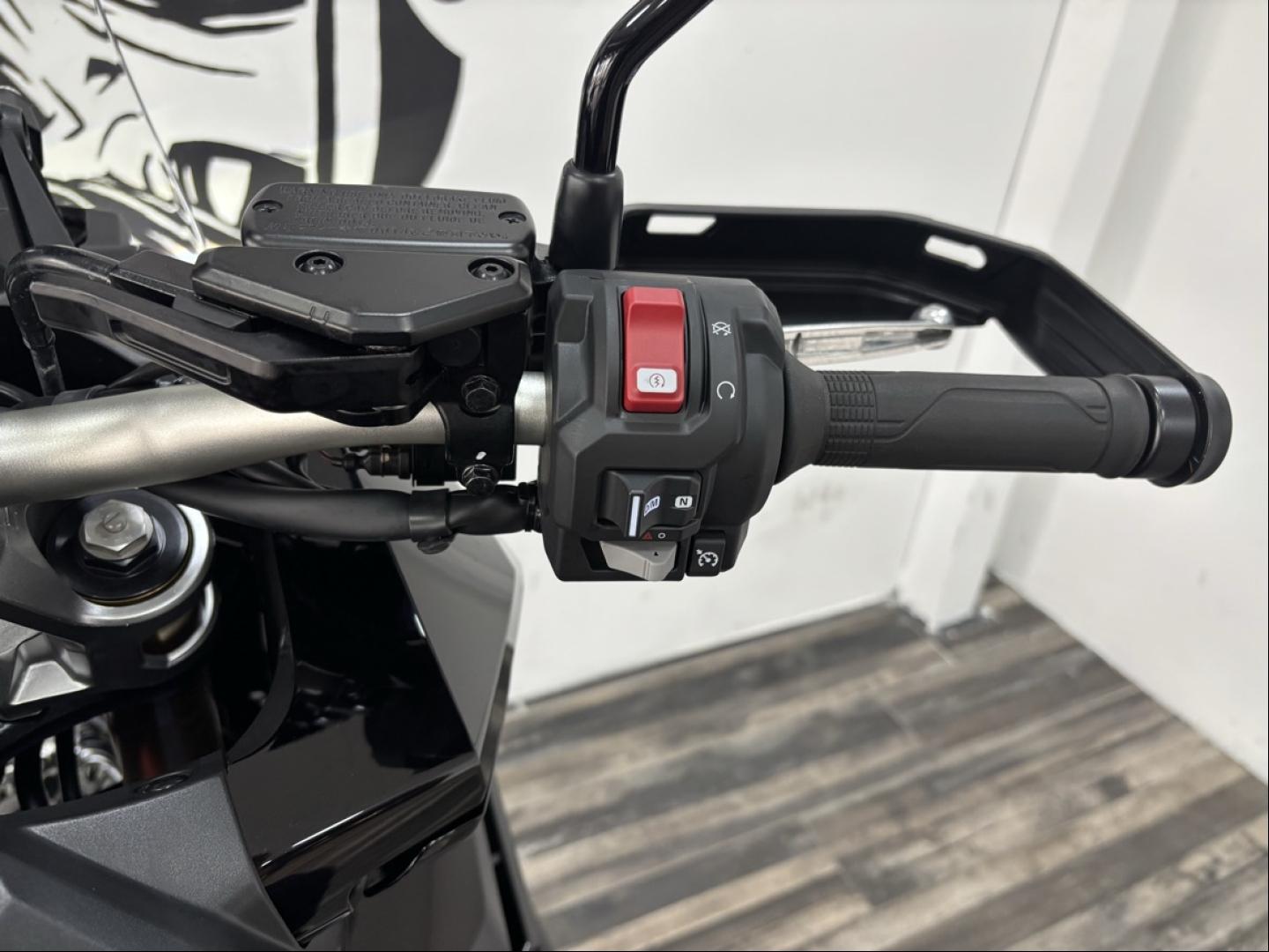HONDA X-ADV X-ADV 750 - photo 10