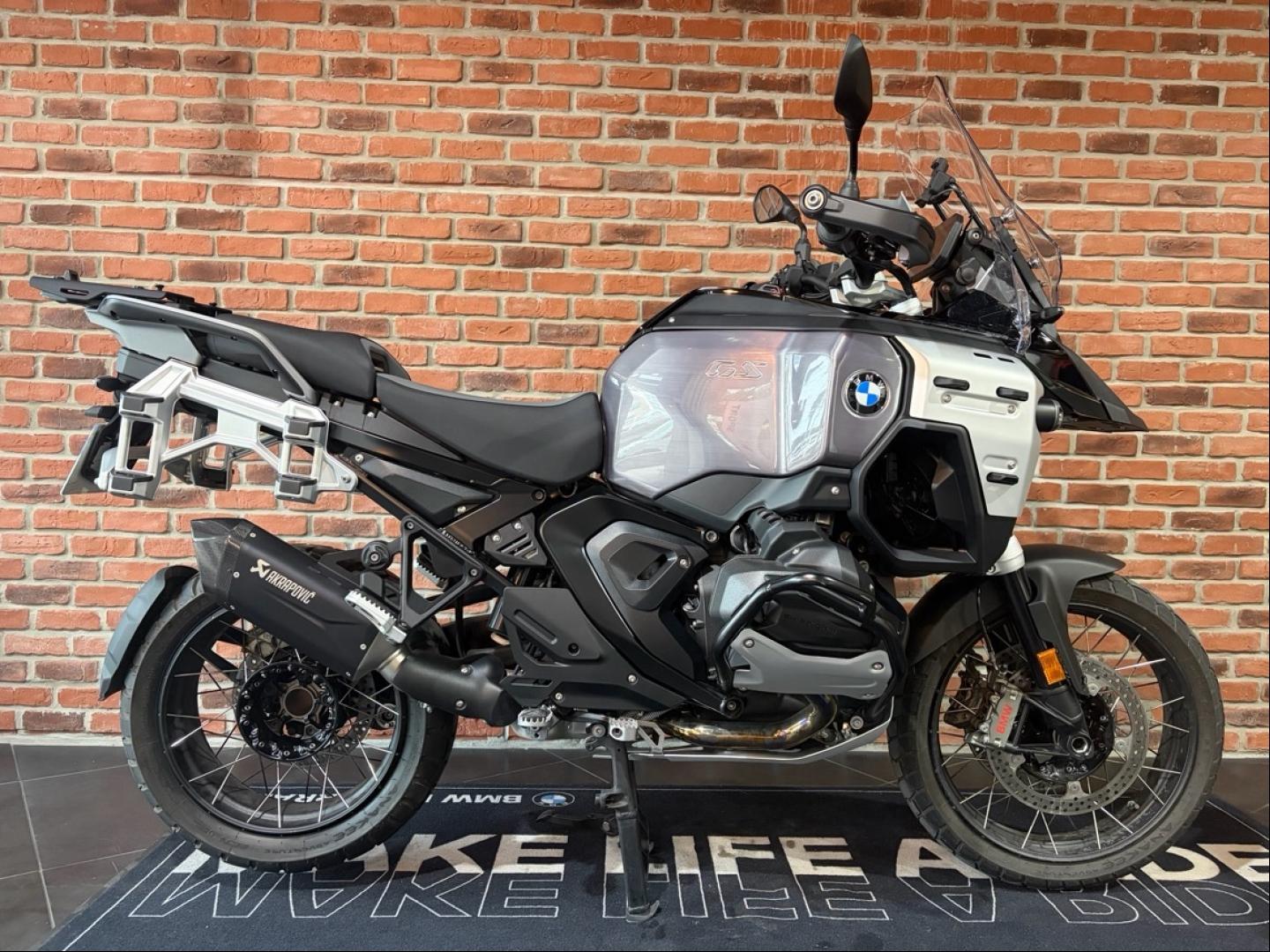 Photo BMW R R 1300 GS Adventure Akrapovic