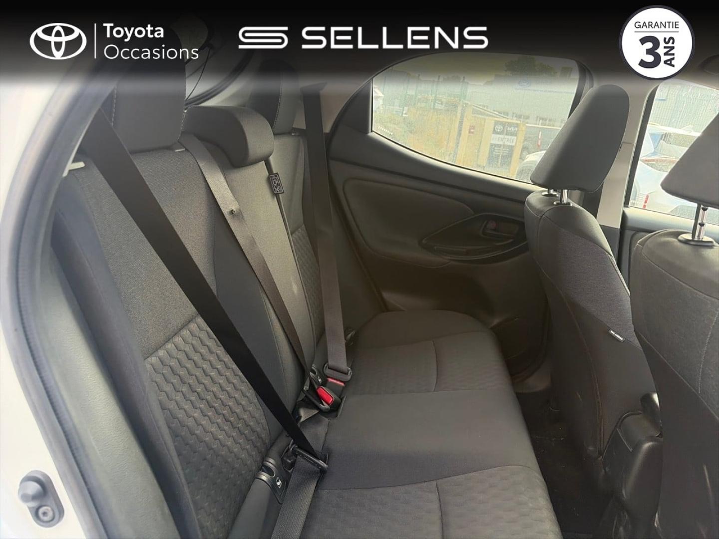 TOYOTA Yaris 116h Design 5p - photo 7
