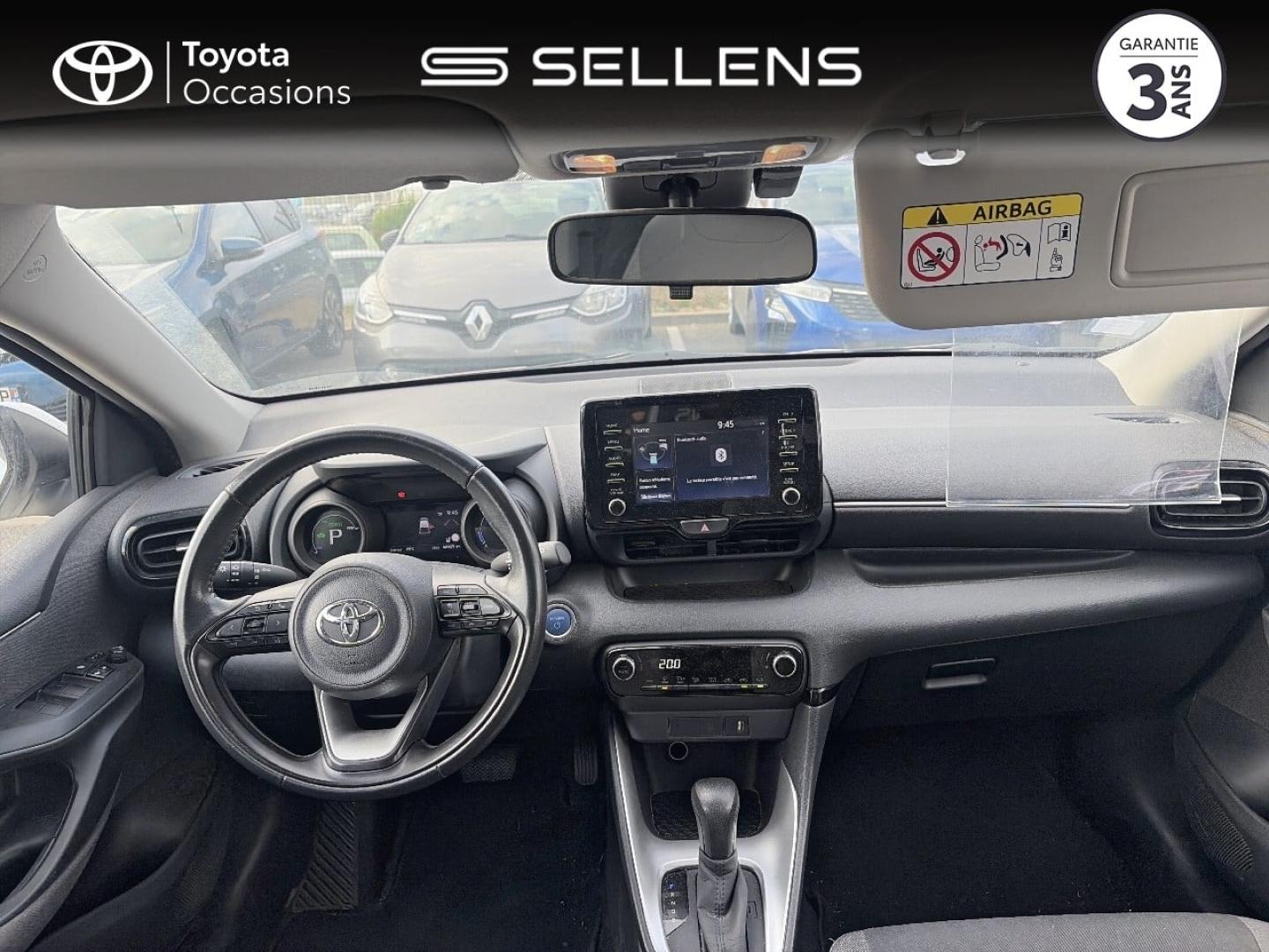 TOYOTA Yaris 116h Design 5p - photo 8