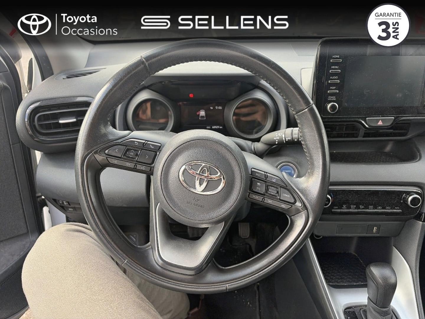 TOYOTA Yaris 116h Design 5p - photo 9