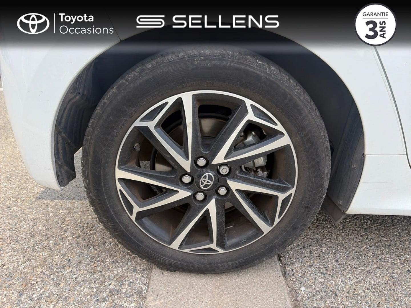 TOYOTA Yaris 116h Design 5p - photo 16