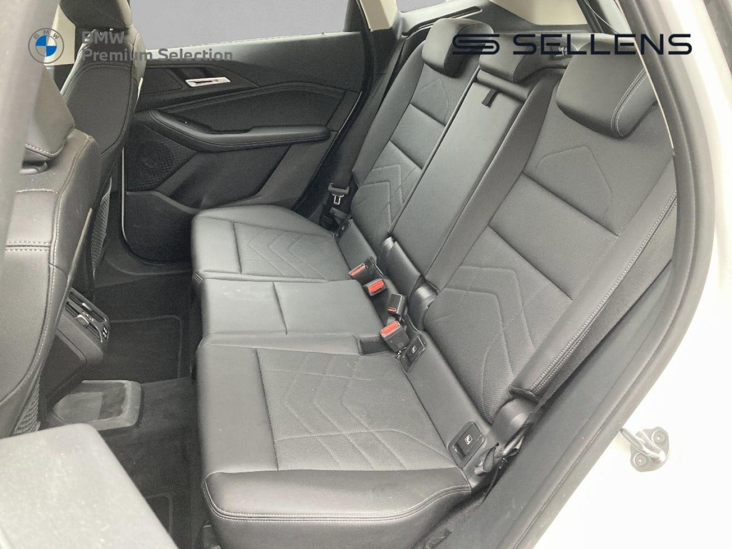 BMW Série 2 ActiveTourer 218i 136ch Luxury DKG7 - photo 12