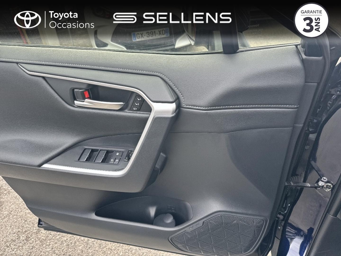 TOYOTA RAV4 Hybride 222ch Lounge AWD-i - photo 20