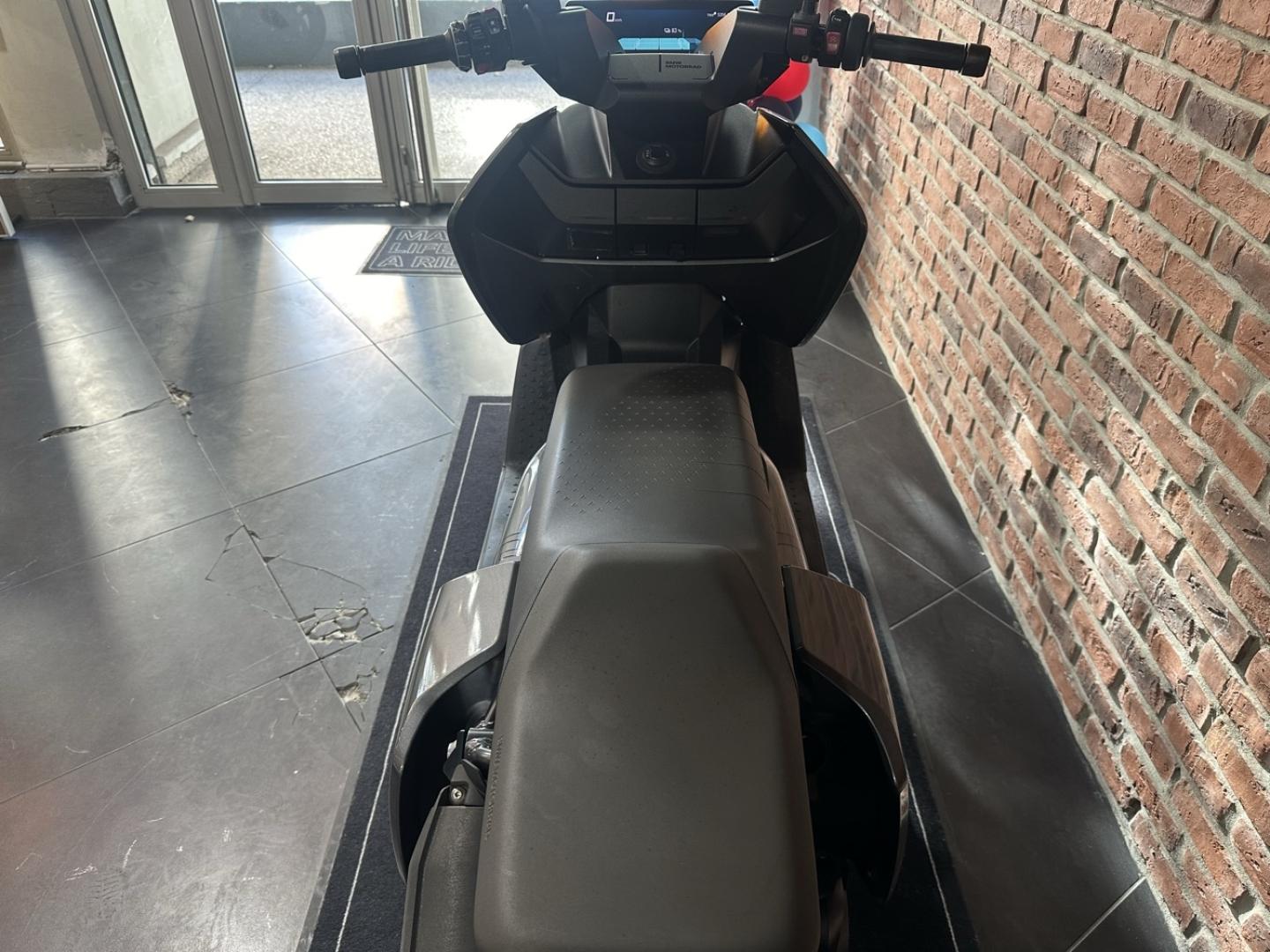 BMW C CE04 15KW 400CC - photo 7