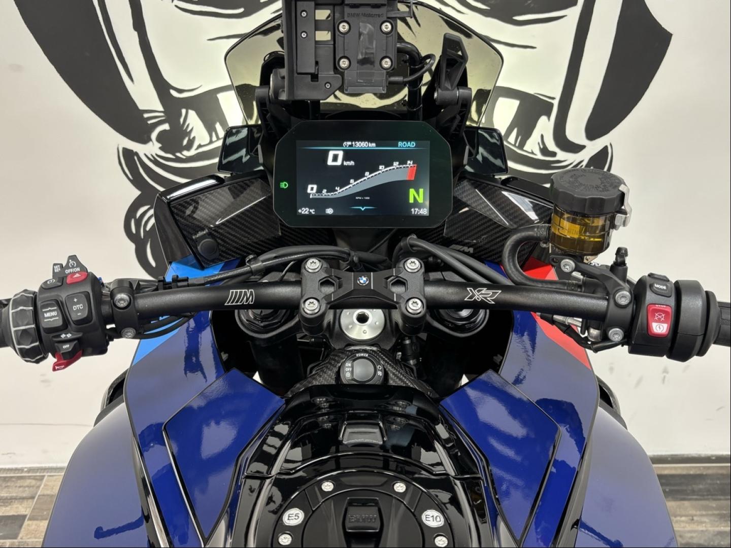 BMW M M 1000 XR - photo 7