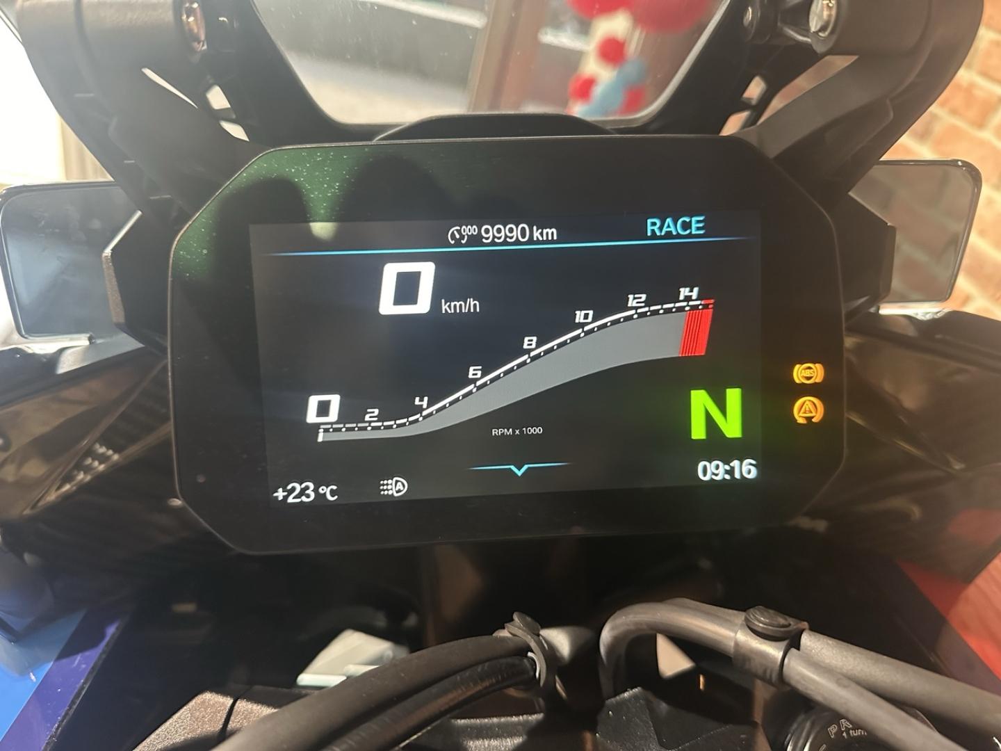 BMW M M 1000 XR - photo 6