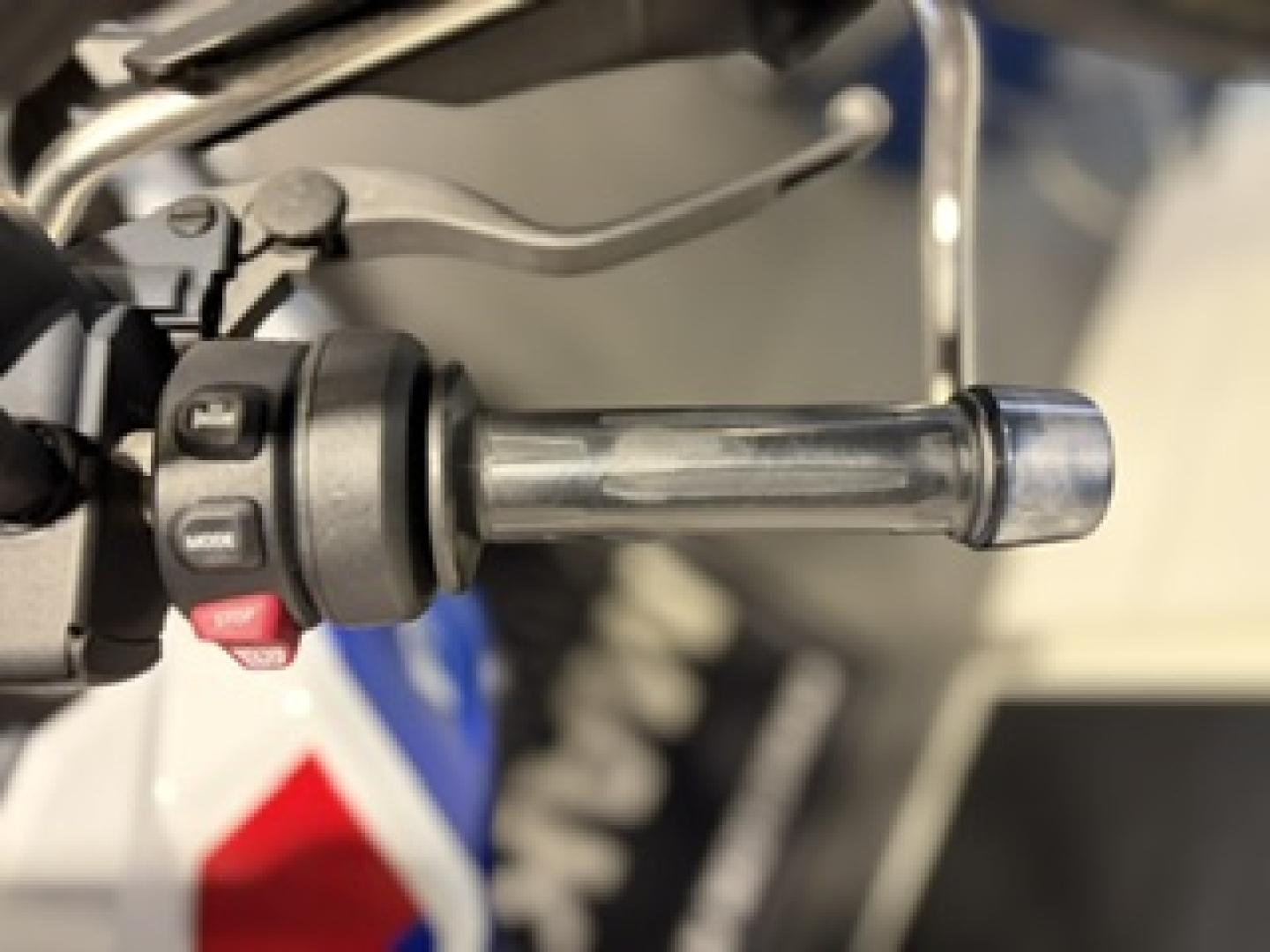 BMW F 900 GS - photo 7