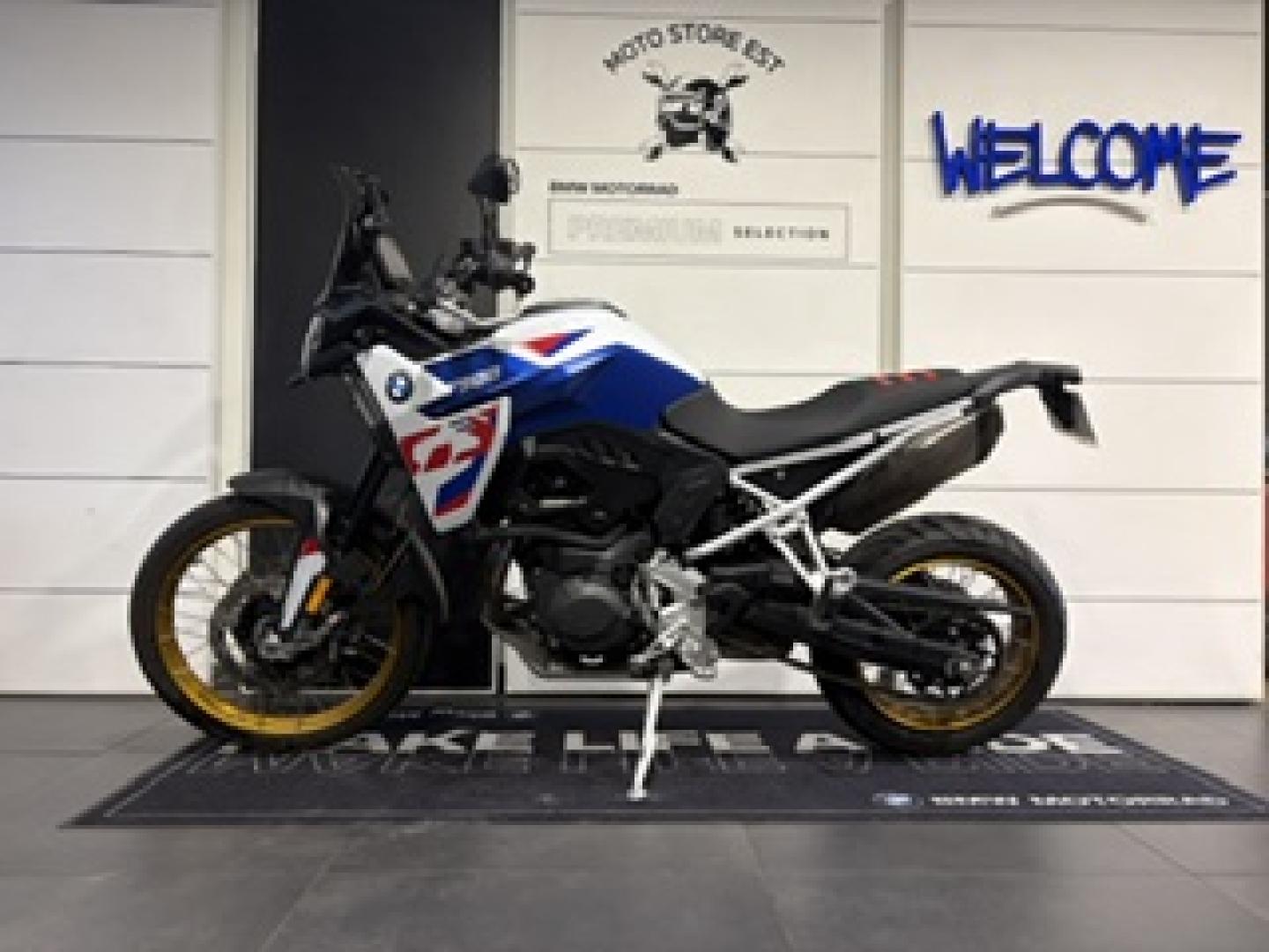 BMW F 900 GS - photo 4
