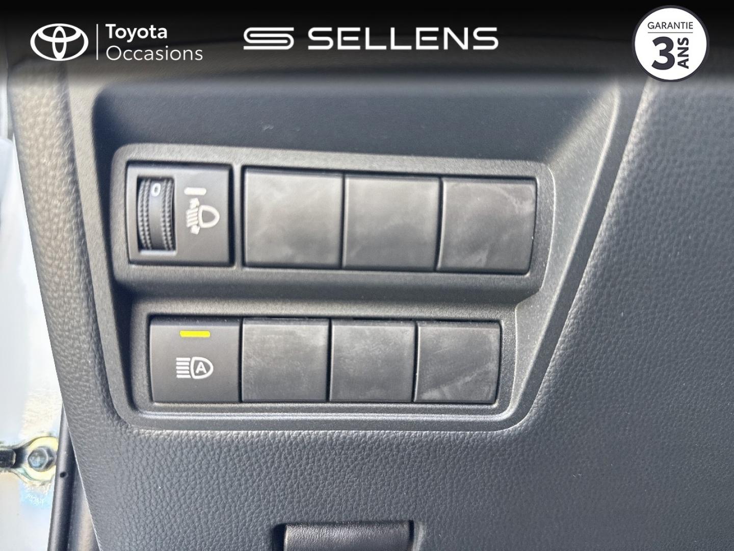 TOYOTA Yaris 116h Dynamic 5p - photo 19