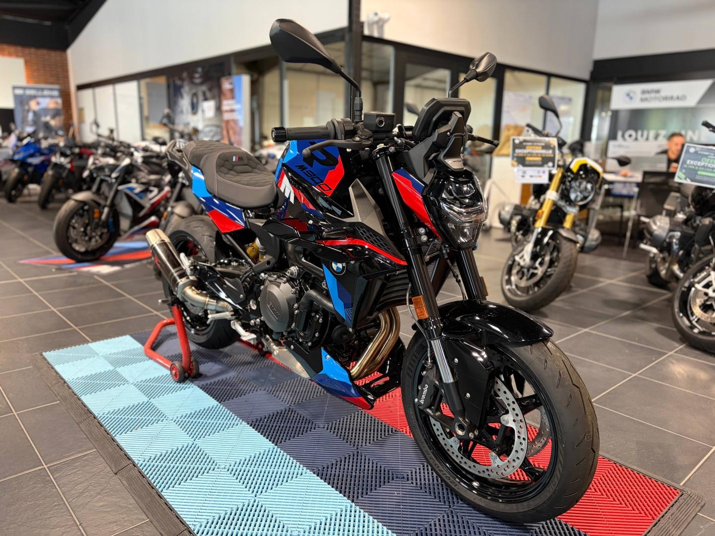 Photo BMW F F 900 R - EDITION 1 OF 1 "M 900 R" - F900R - M900R