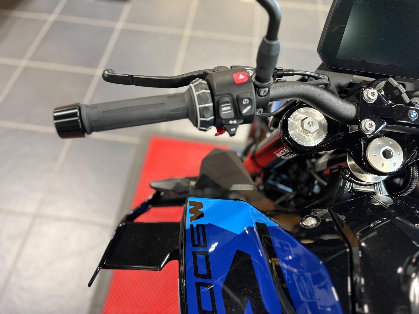 BMW F F 900 R - EDITION 1 OF 1 "M 900 R" - F900R - M900R - photo 11