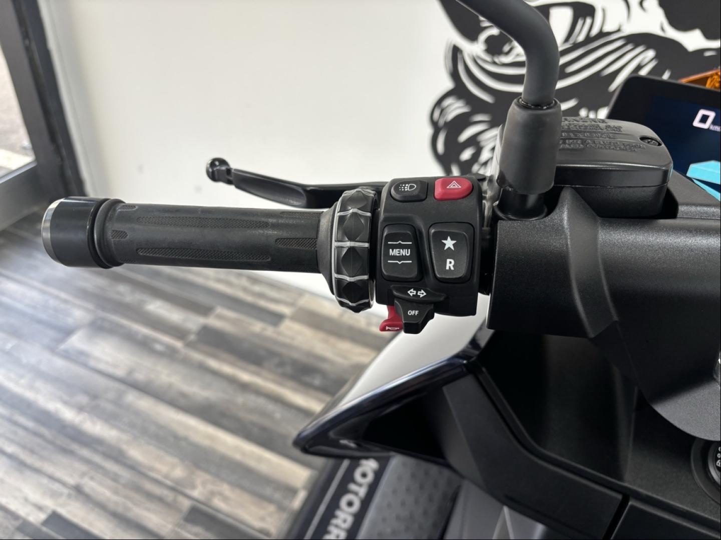 BMW C CE04 11kW (125 CC) - photo 9
