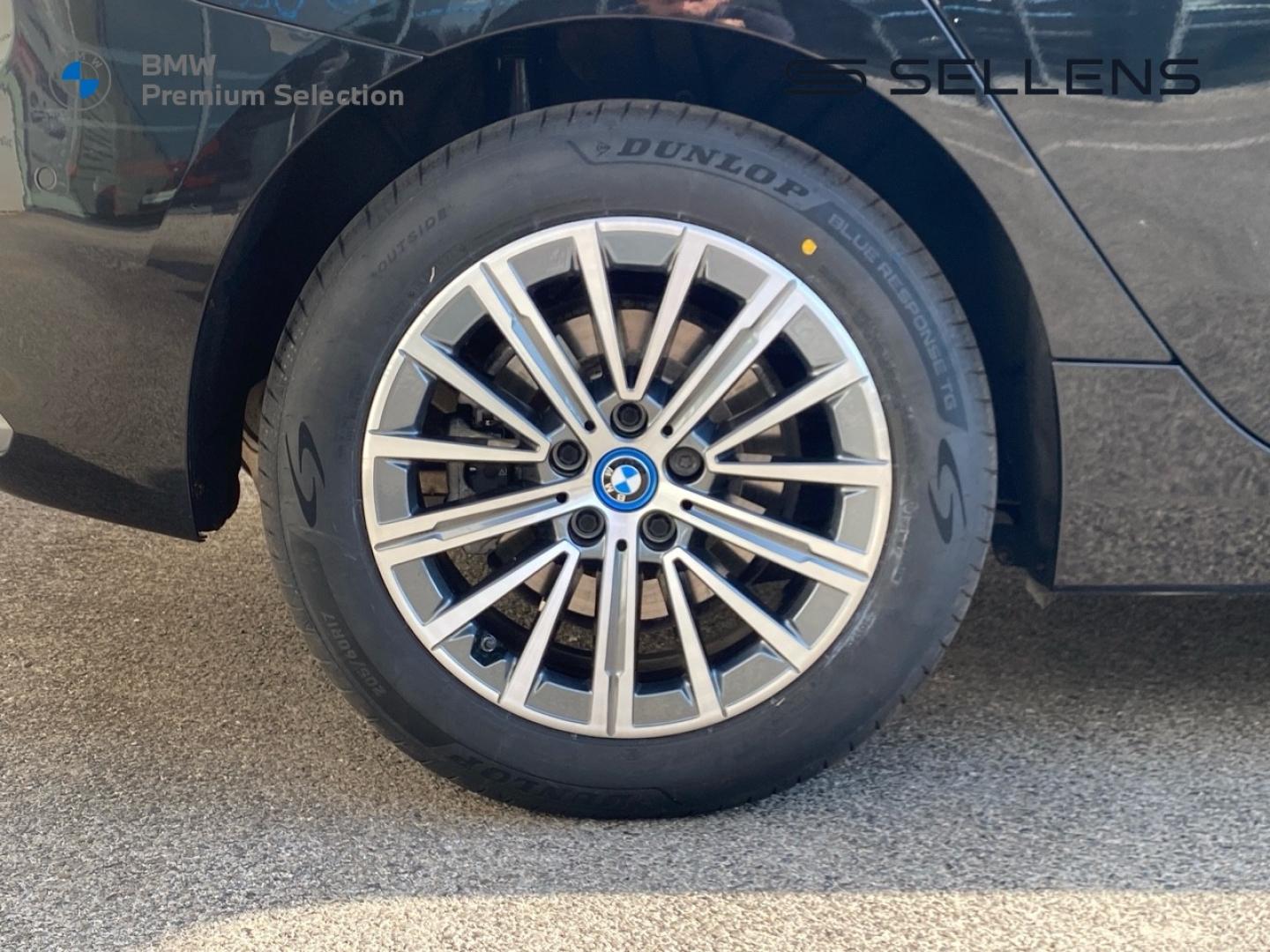 BMW Série 2 ActiveTourer 225e 245ch xDrive Luxury DKG7 - photo 8
