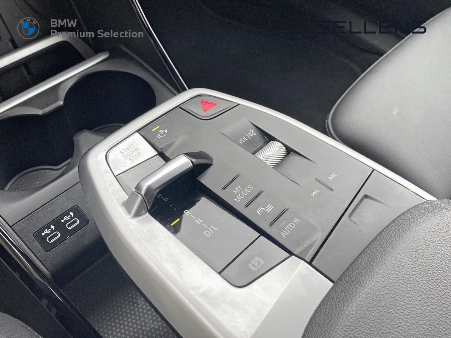 BMW Série 2 ActiveTourer 218i 136ch Luxury DKG7 - photo 17