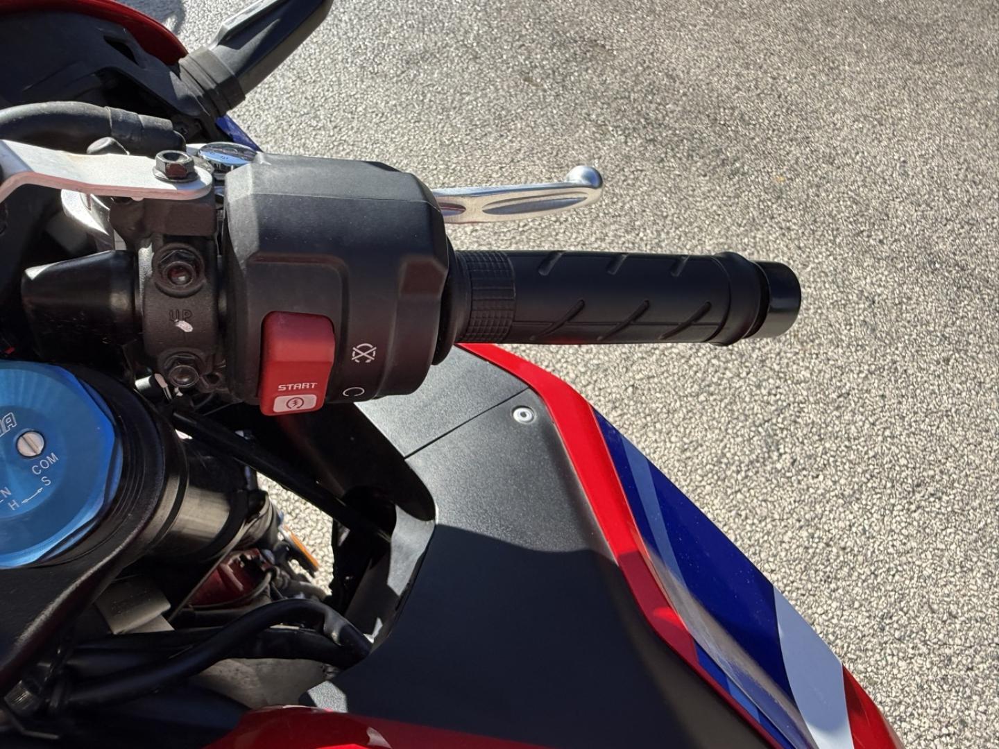 HONDA CBR CBR 600 RR Garantie 12/2030 - photo 9