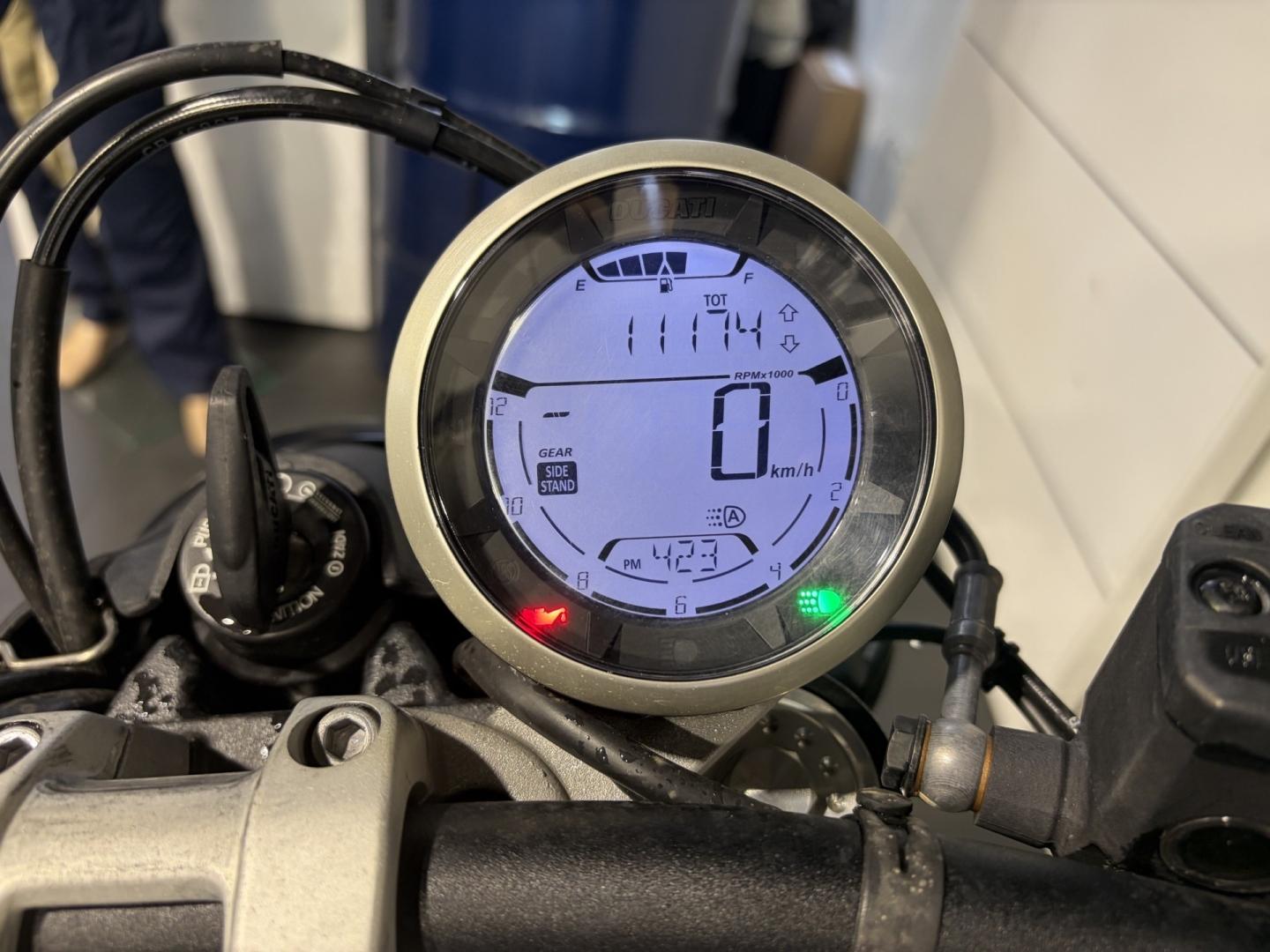 DUCATI Scrambler 800 Nightshift ABS - photo 8