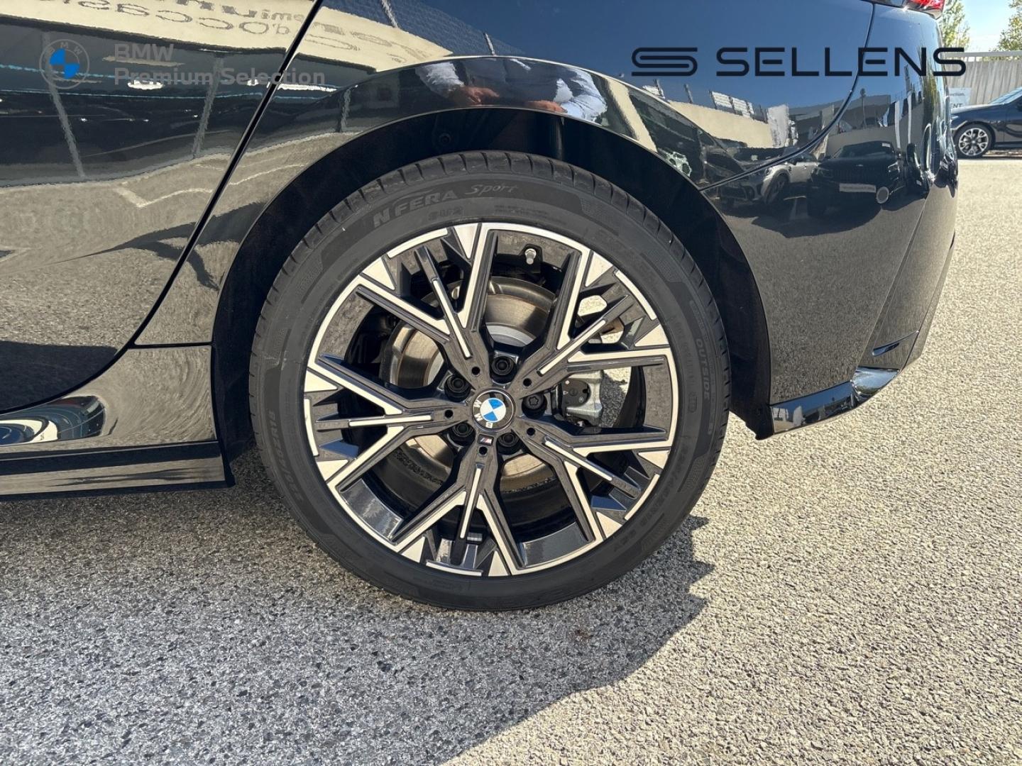 BMW Série 1 120A 170ch M Sport Design DKG7 - photo 8