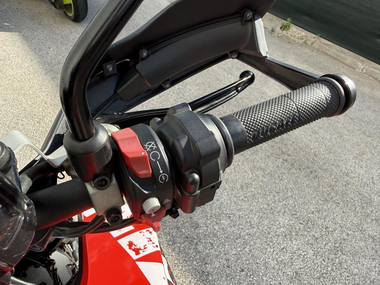 DUCATI Hypermotard Hypermotard 950 RVE Garantie 12 mois - photo 10
