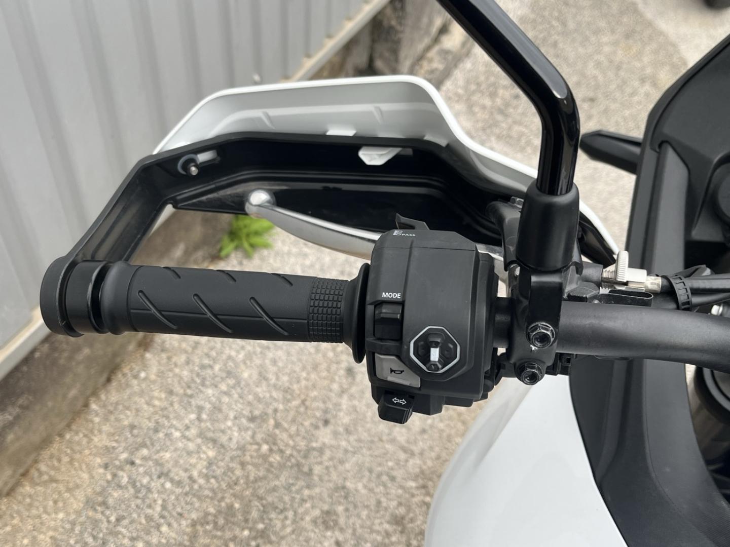 HONDA XL Transalp XL 750 Transalp Garantie 05/2030 - photo 9