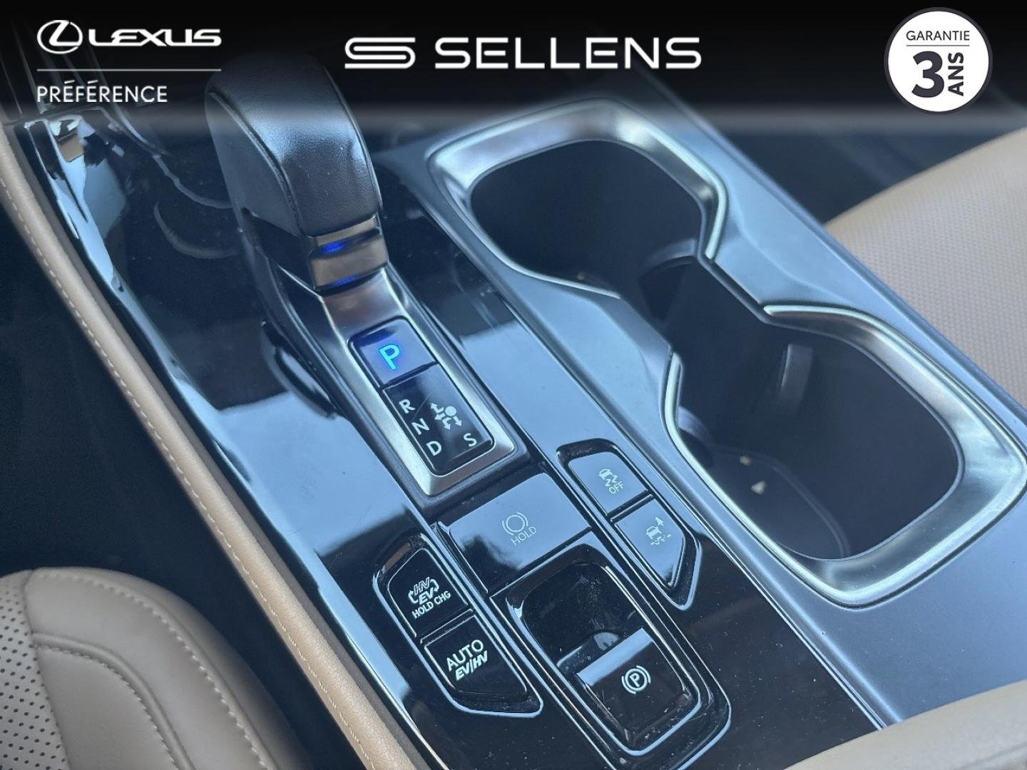 LEXUS NX 450h+ Luxe 4WD MY24 - photo 9
