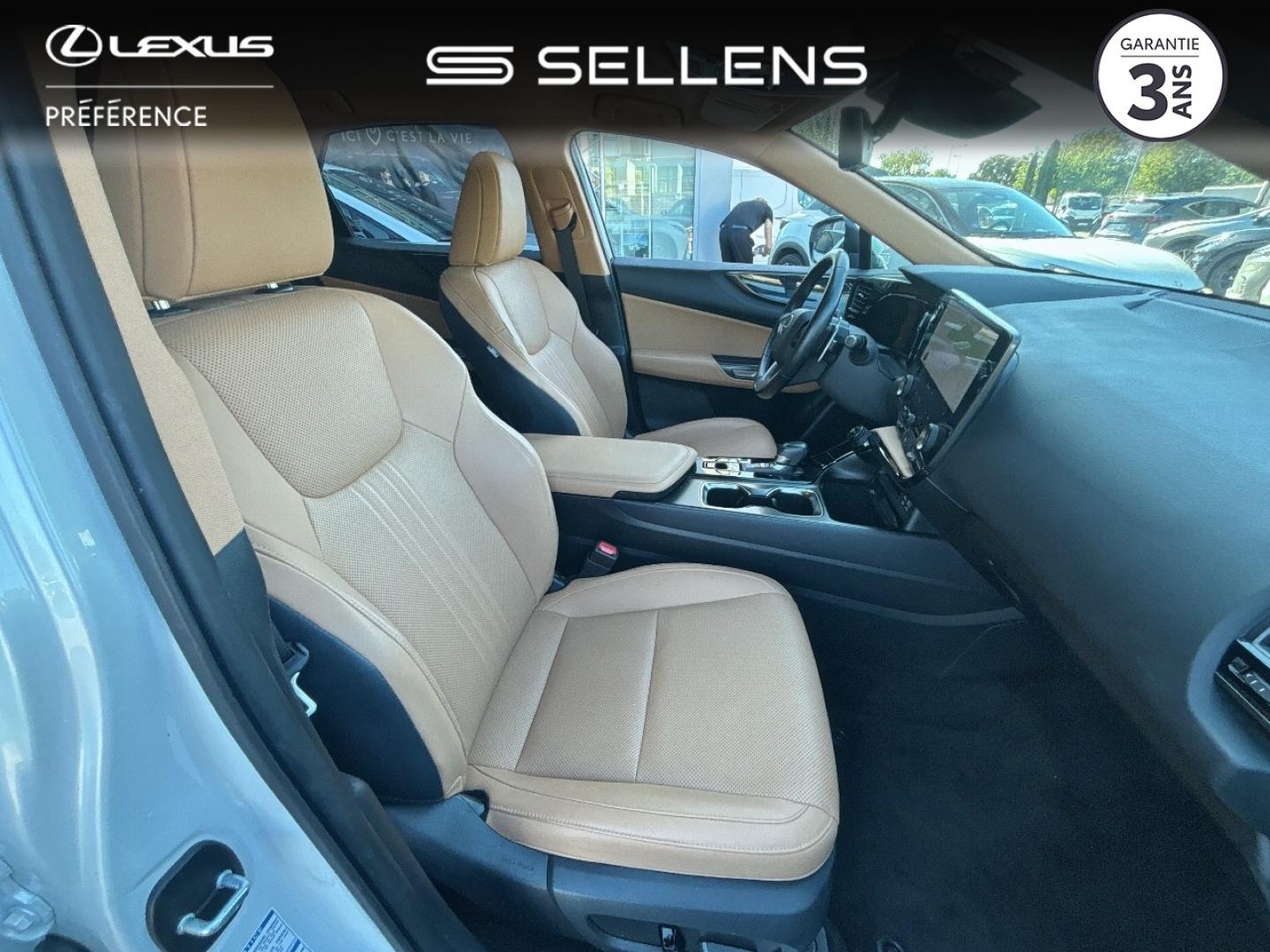 LEXUS NX 450h+ Luxe 4WD MY24 - photo 17