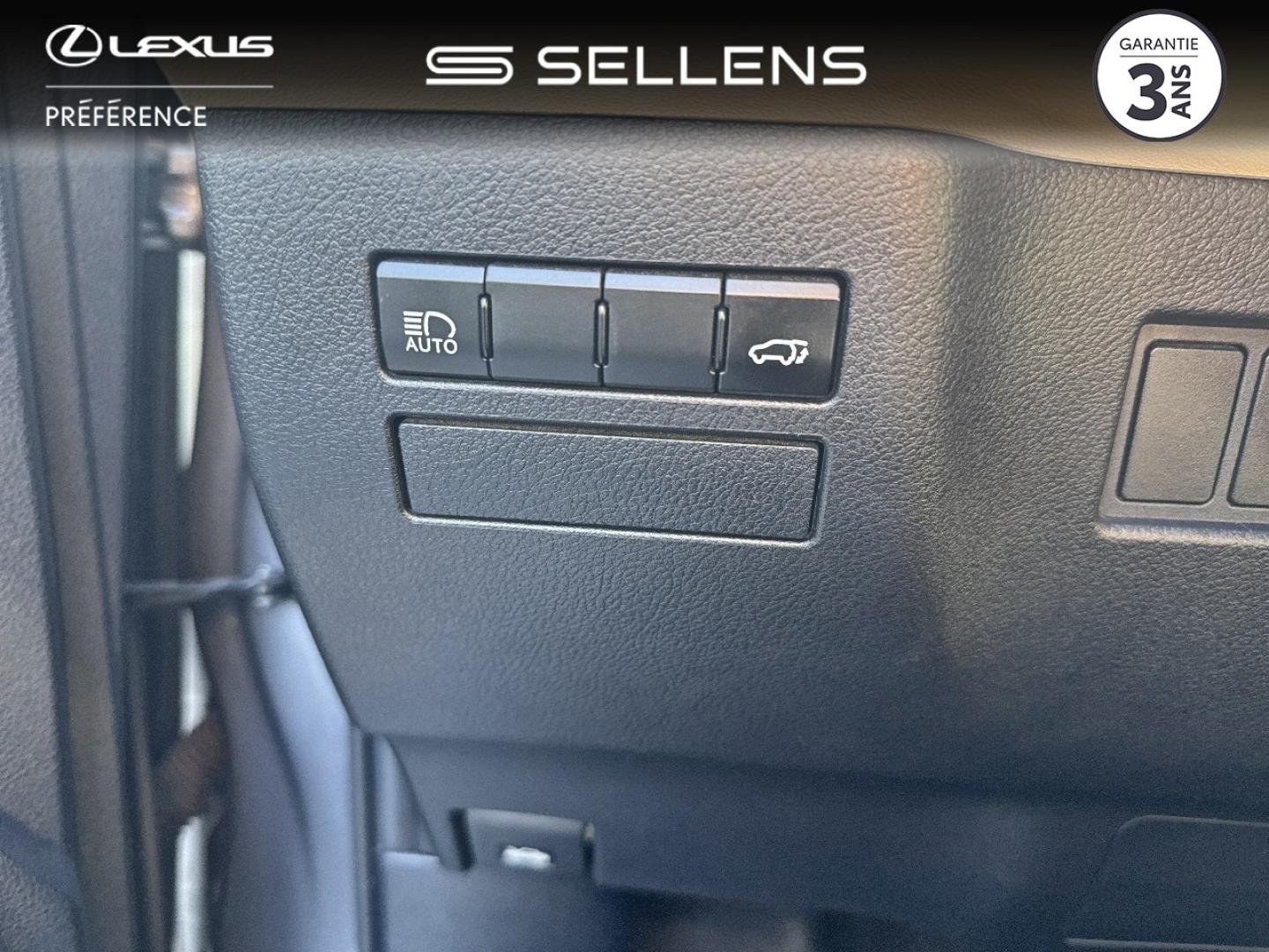 LEXUS NX 300h 2WD Luxe MM19 - photo 11