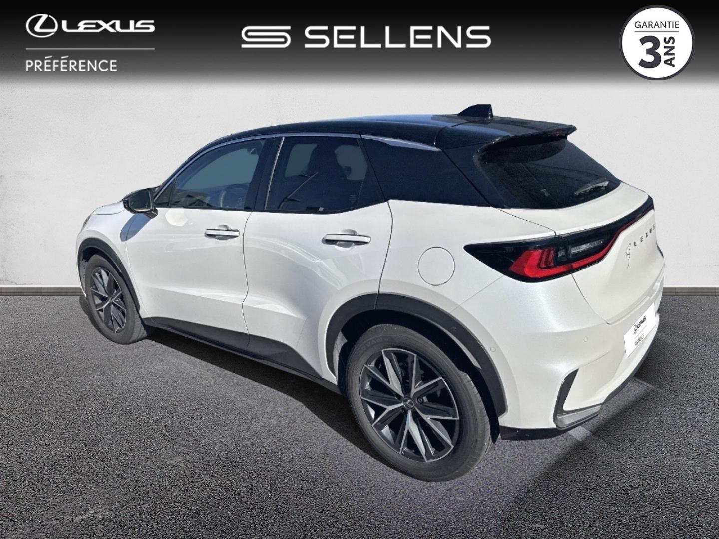 LEXUS LBX 1.5 136ch Cool 2WD - photo 2