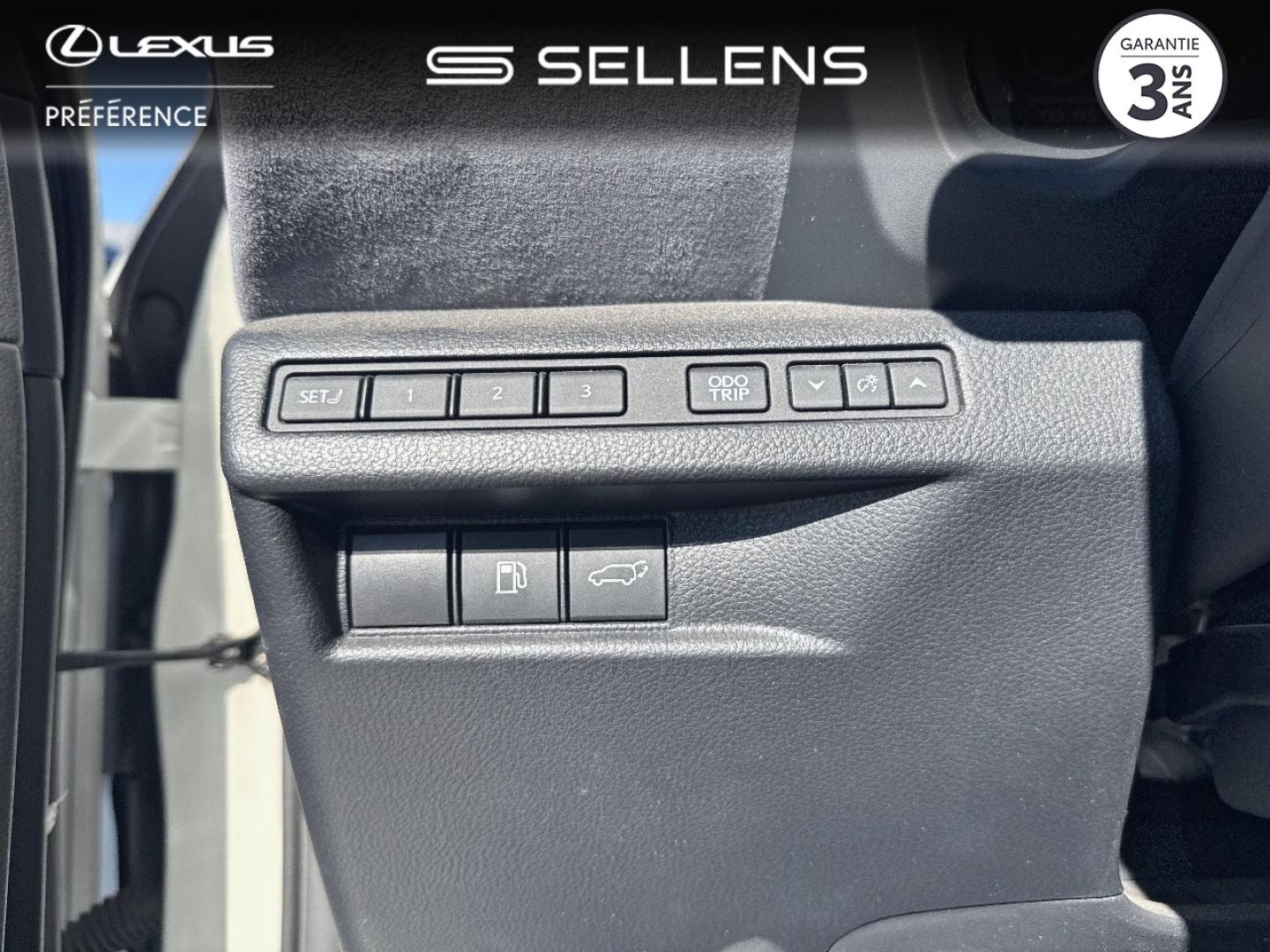 LEXUS LBX 1.5 136ch Cool 2WD - photo 11