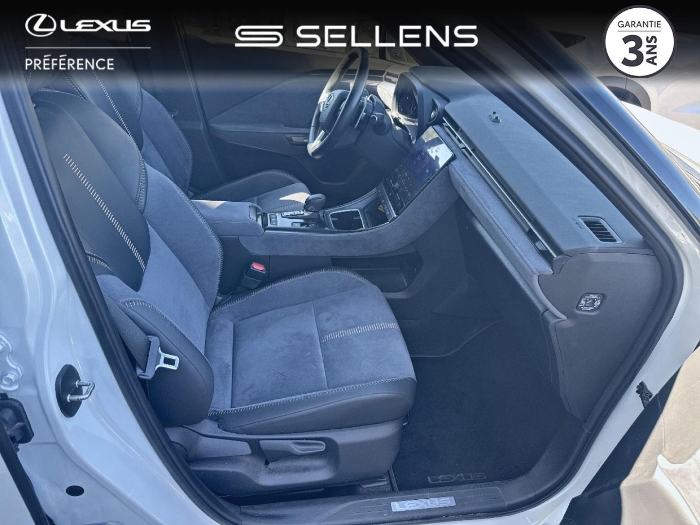 LEXUS LBX 1.5 136ch Cool 2WD - photo 16