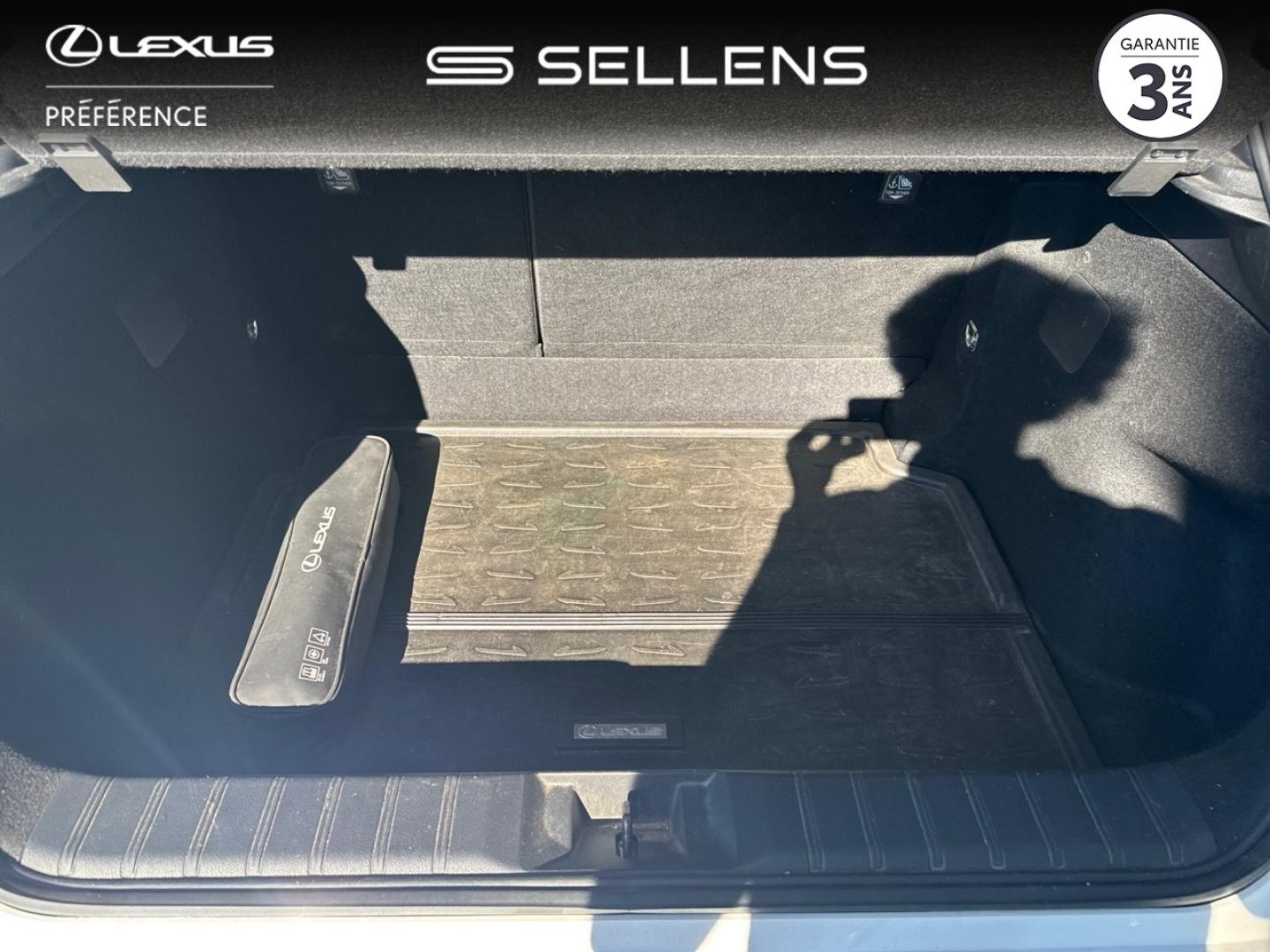LEXUS LBX 1.5 136ch Cool 2WD - photo 20
