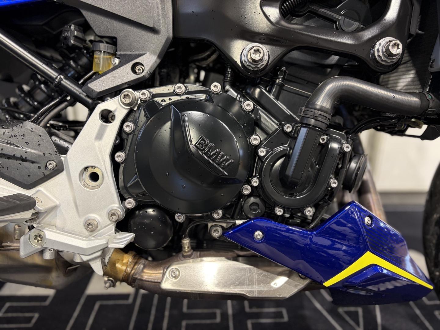 BMW F 900 R A2 Force One - photo 6