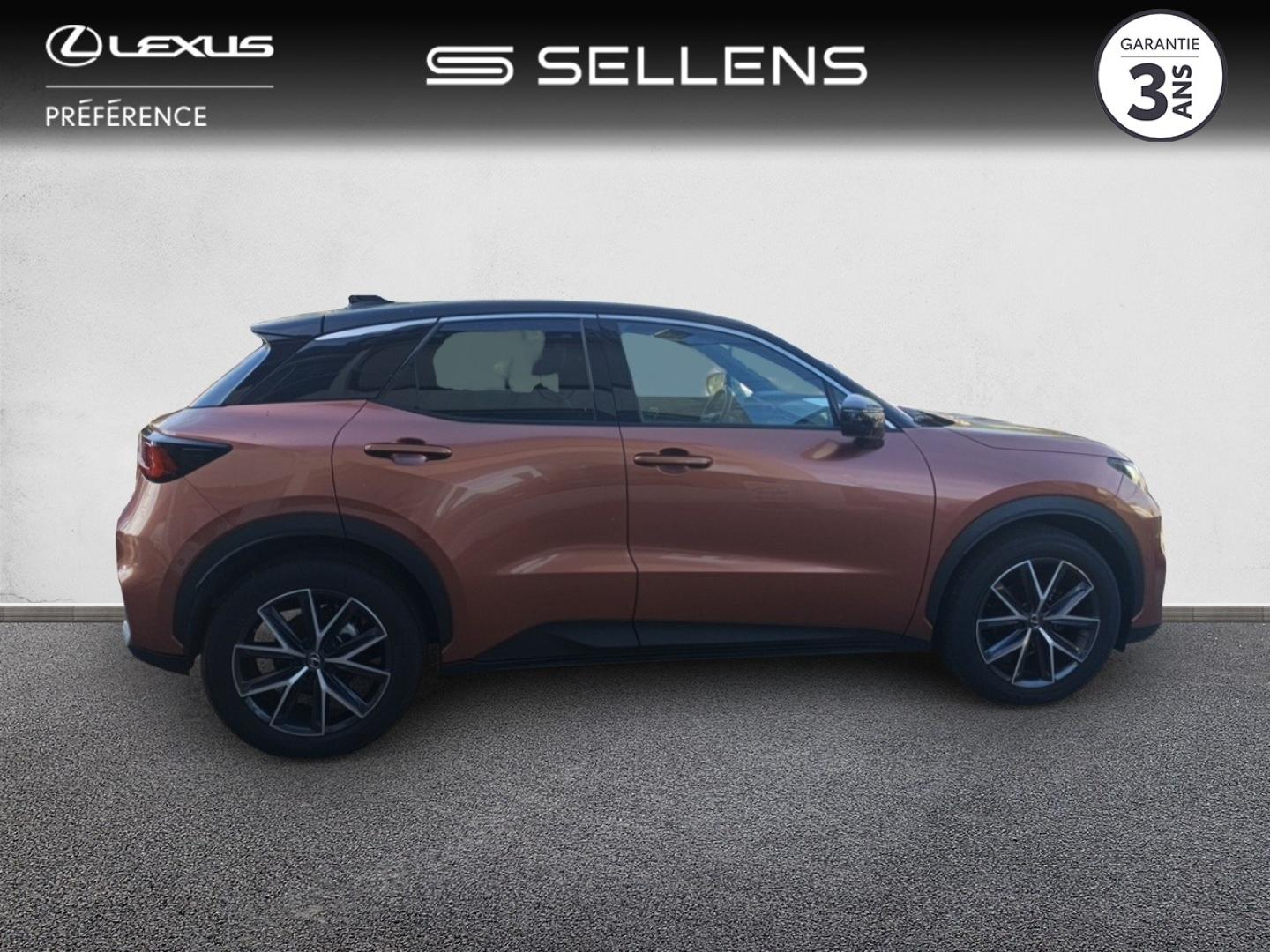 LEXUS LBX 1.5 136ch Cool 2WD - photo 17