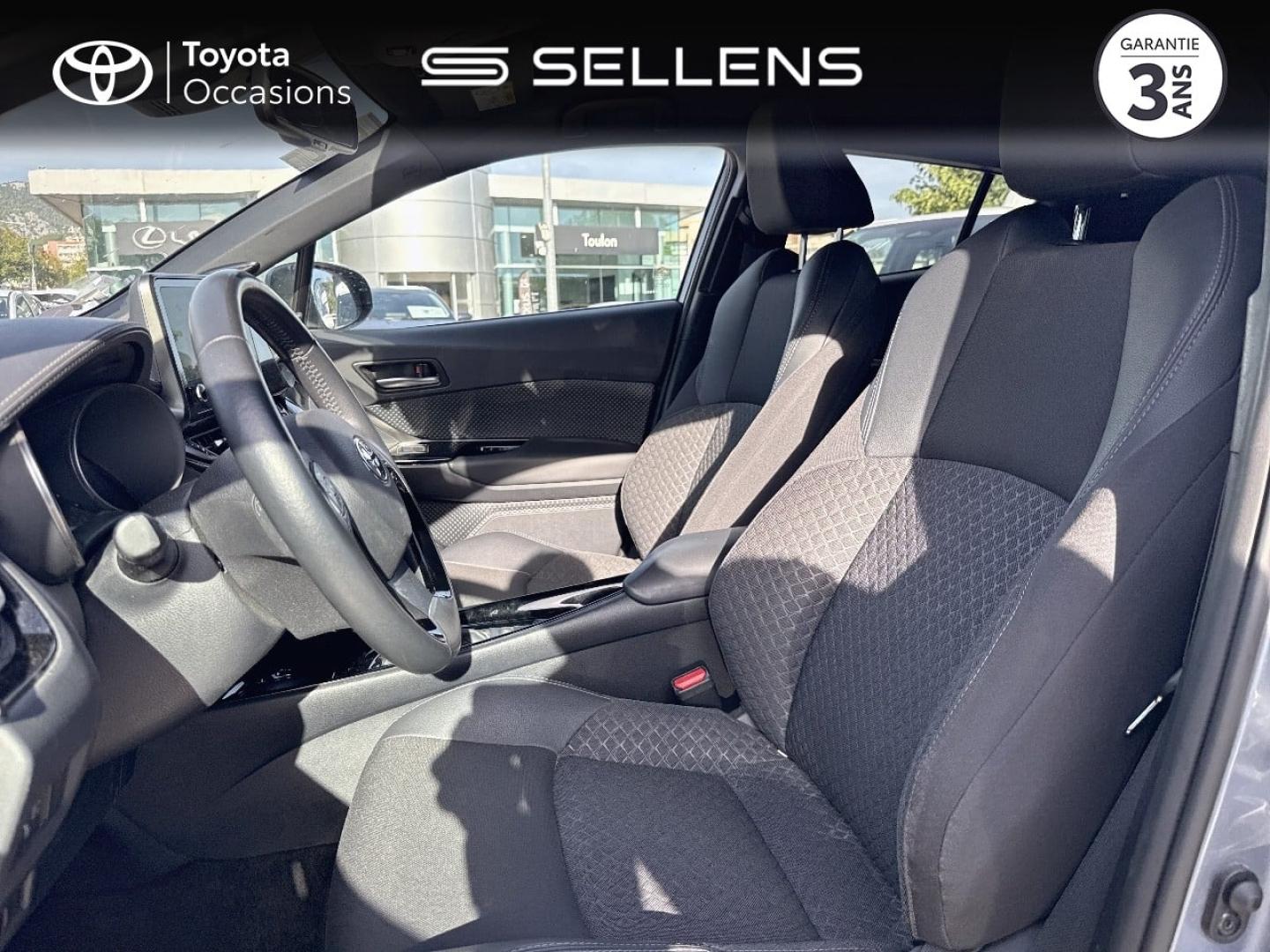 TOYOTA C-HR 1.8 Hybride 122ch Design E-CVT - photo 11