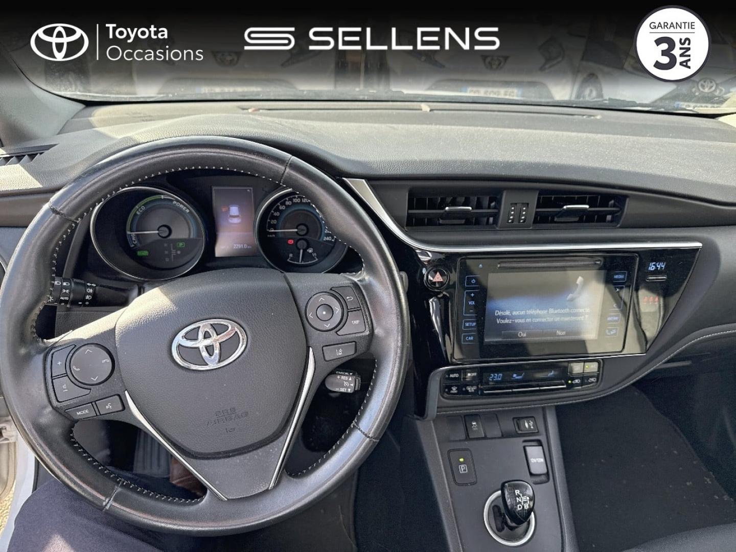 TOYOTA Auris HSD 136h Design - photo 9