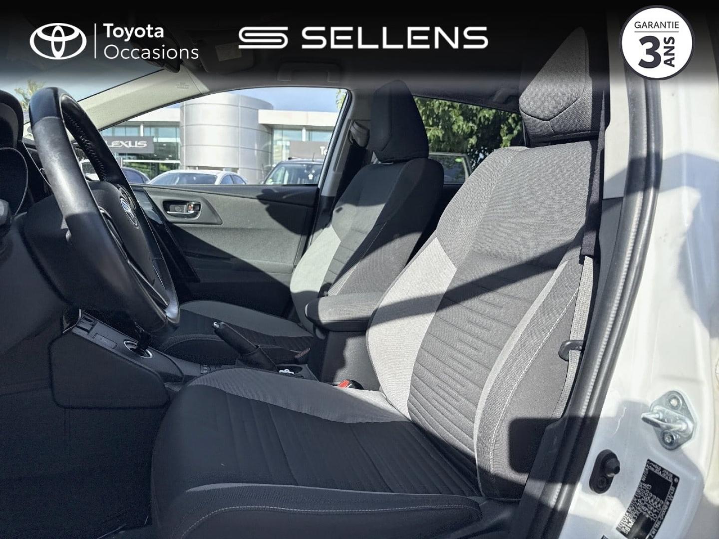 TOYOTA Auris HSD 136h Design - photo 11