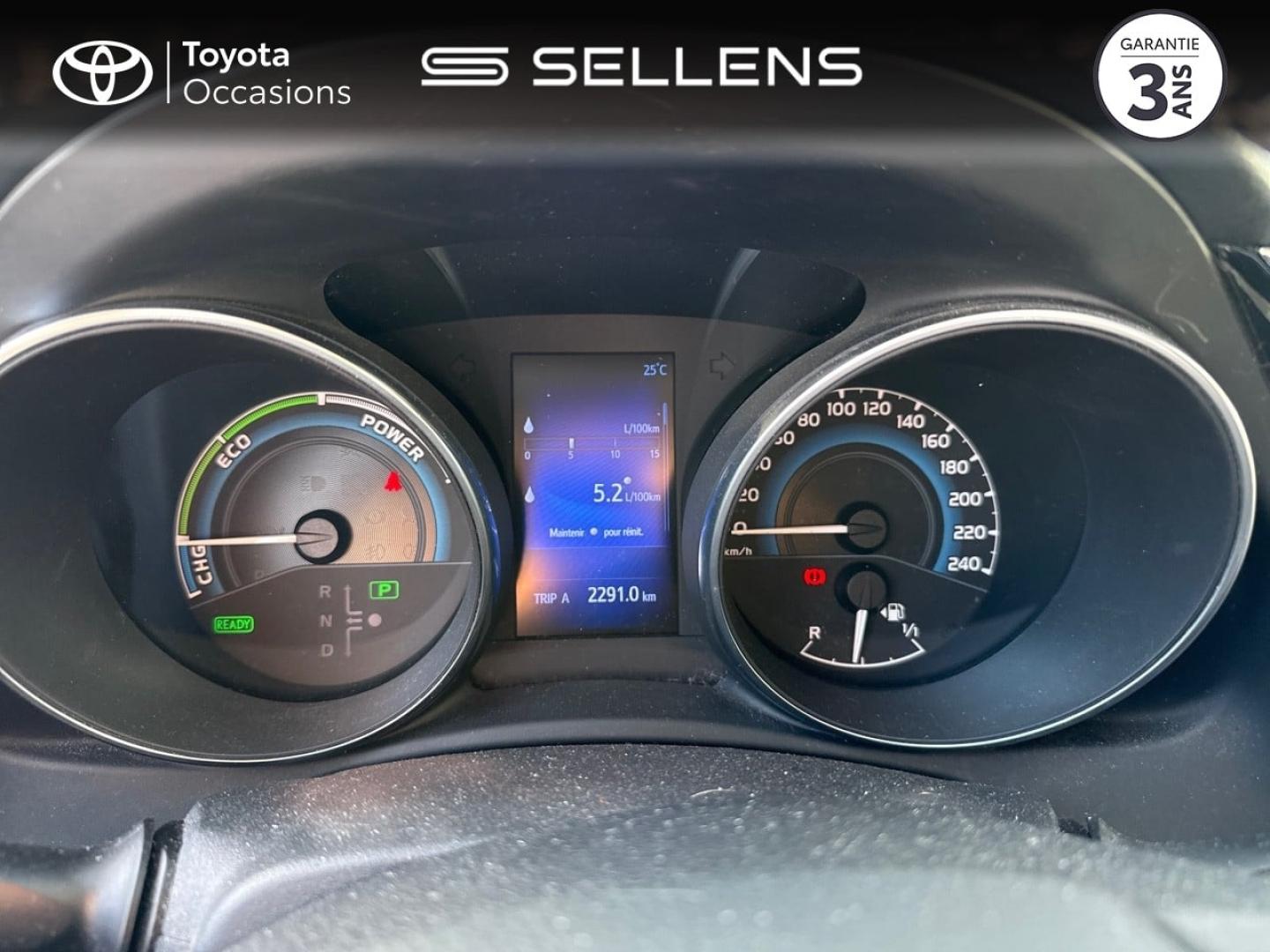 TOYOTA Auris HSD 136h Design - photo 14