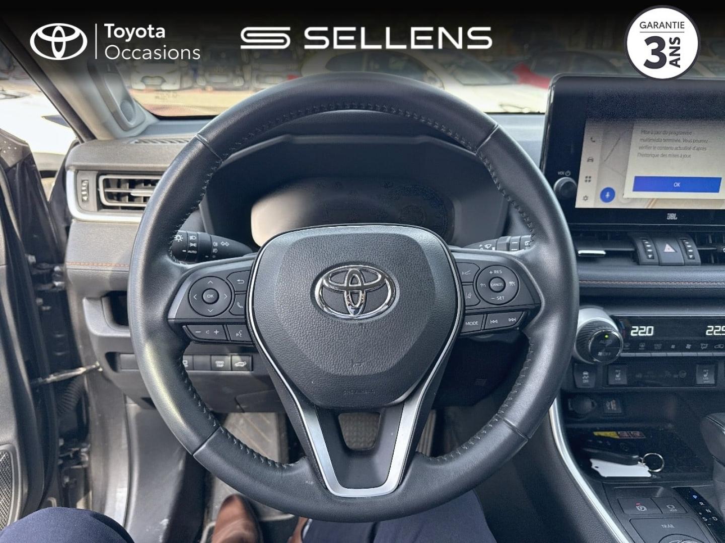 TOYOTA RAV4 2.5 Hybride 222ch Trail AWD-i MY22 - photo 13