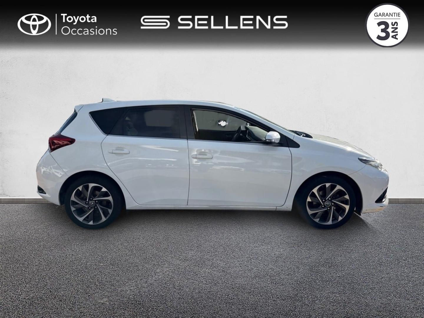 TOYOTA Auris HSD 136h Design - photo 17