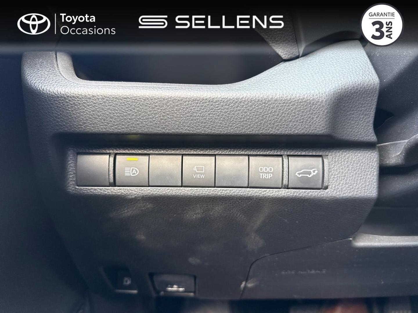 TOYOTA RAV4 2.5 Hybride 222ch Trail AWD-i MY22 - photo 19