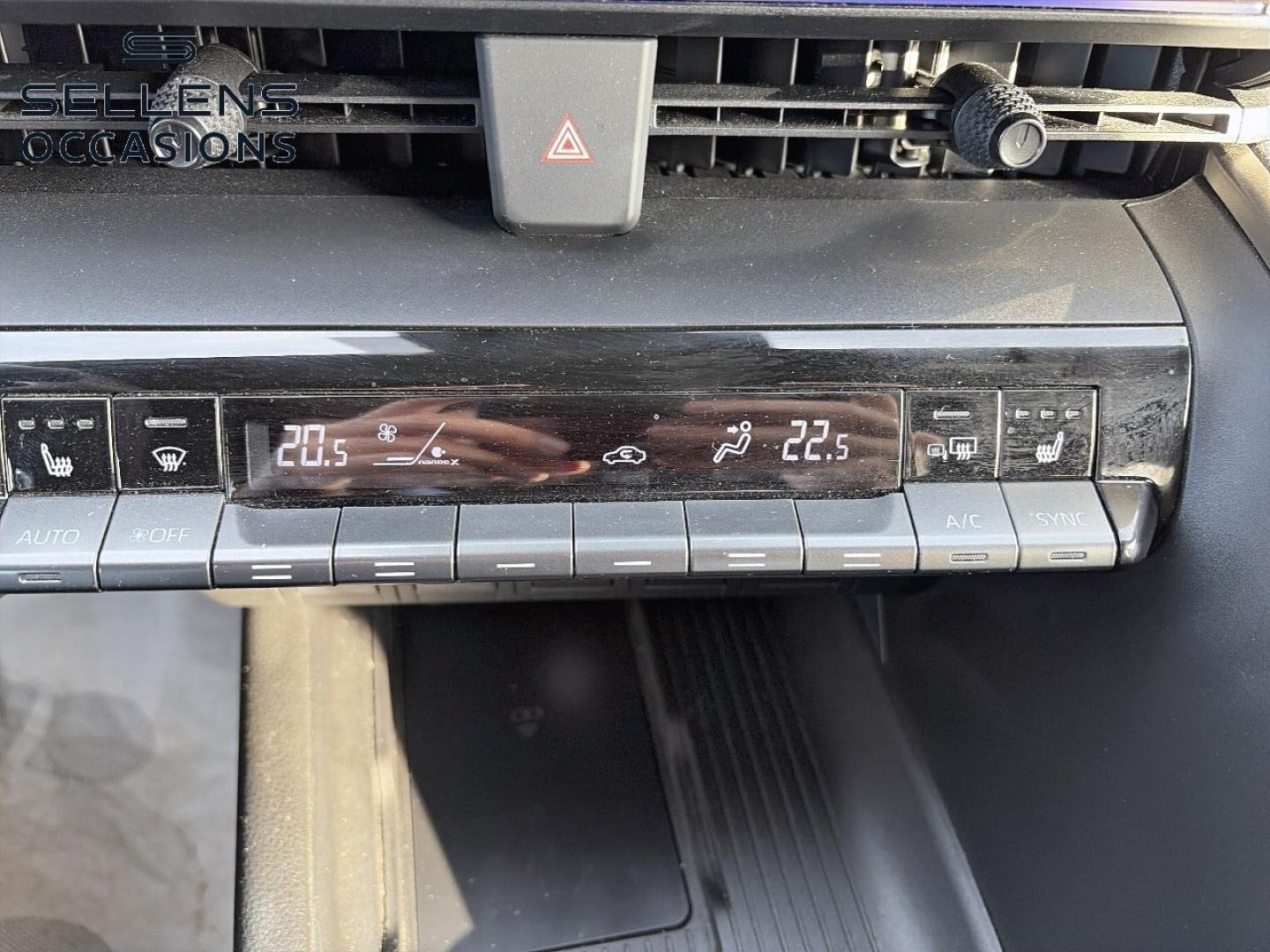 TOYOTA C-HR 2.0 Hybride 200ch Collection NG23 - photo 18