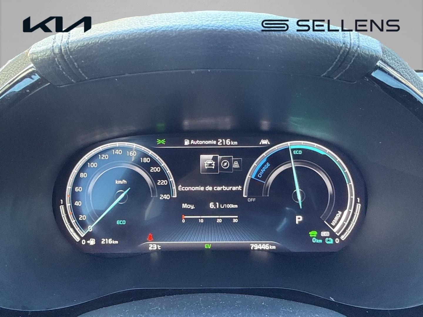 KIA XCeed 1.6 GDi 105ch + Plug-In 60.5ch Black & White Edition DCT6 MY22 - photo 17