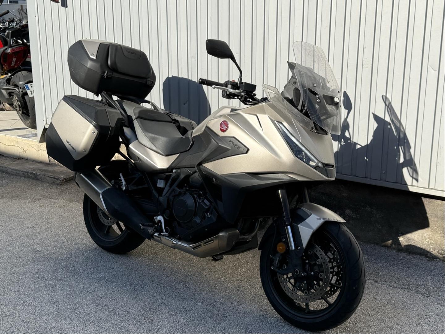 Photo HONDA NT NT 1100 DCT Garantie 12/2030
