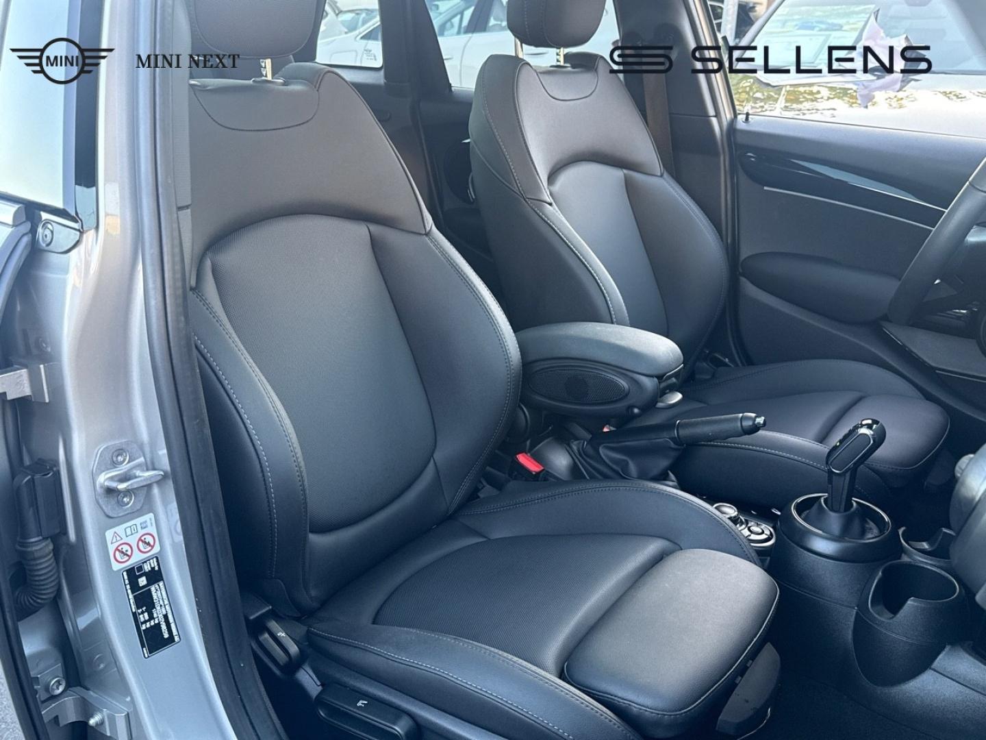 MINI Mini 5 Portes Cooper 136ch Edition Premium Plus BVA7 - photo 9