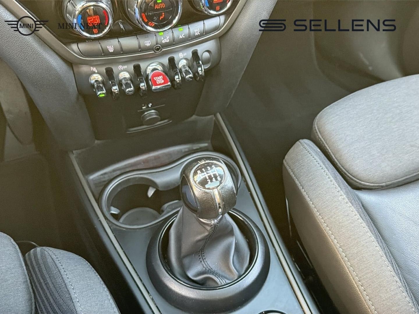 MINI Countryman One D 116ch Oakwood - photo 18